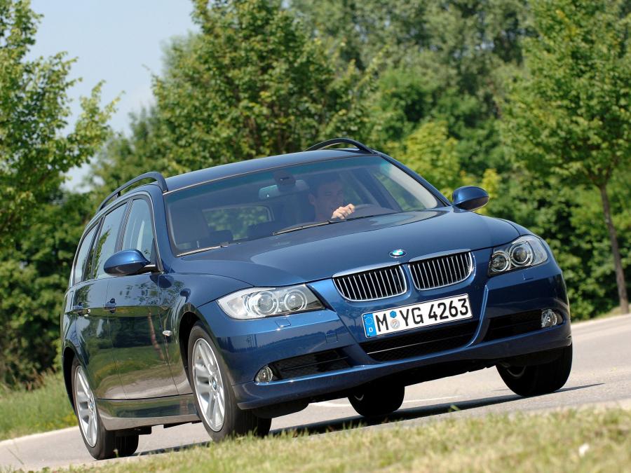  BMW 325i Touring 2006 года  (фото 16 из 16)